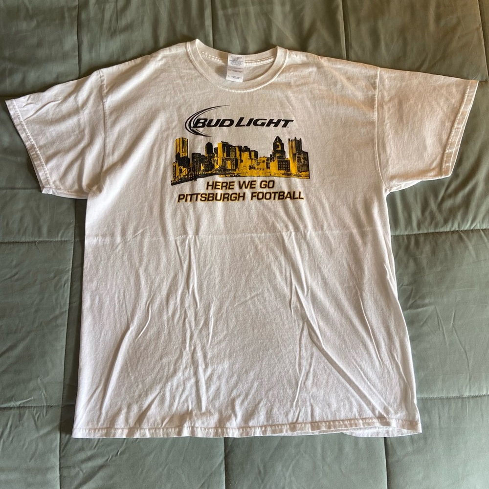 Gildan ‘Pittsburgh Football’ White T-shirt, Men’s size XL
